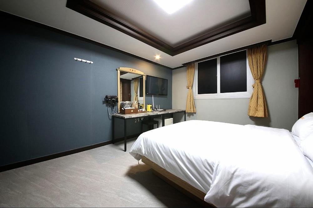 Geoje A-Plus Hotel Dış mekan fotoğraf