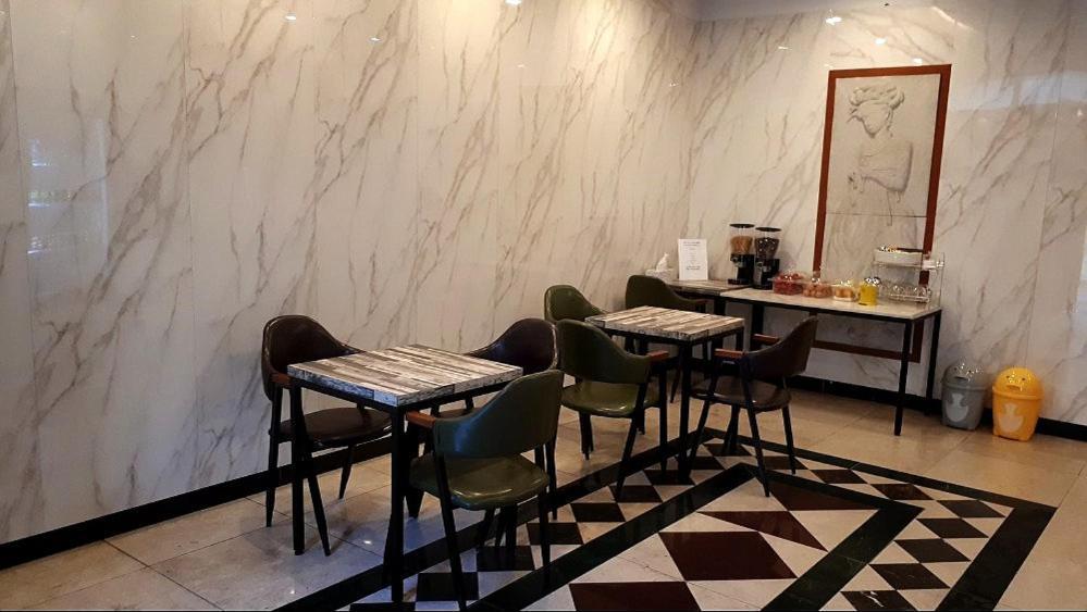 Geoje A-Plus Hotel Dış mekan fotoğraf